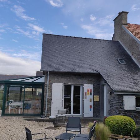 Les Fleurs Du Mont Bed and Breakfast Caux Exteriör bild