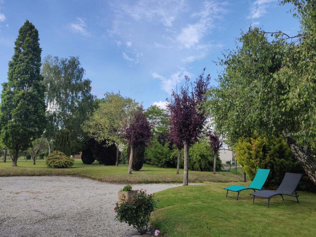 Les Fleurs Du Mont Bed and Breakfast Caux Exteriör bild