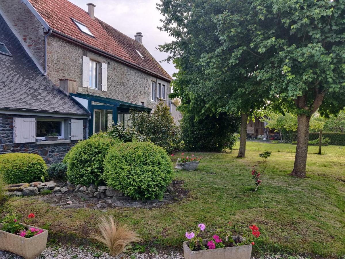Les Fleurs Du Mont Bed and Breakfast Caux Exteriör bild
