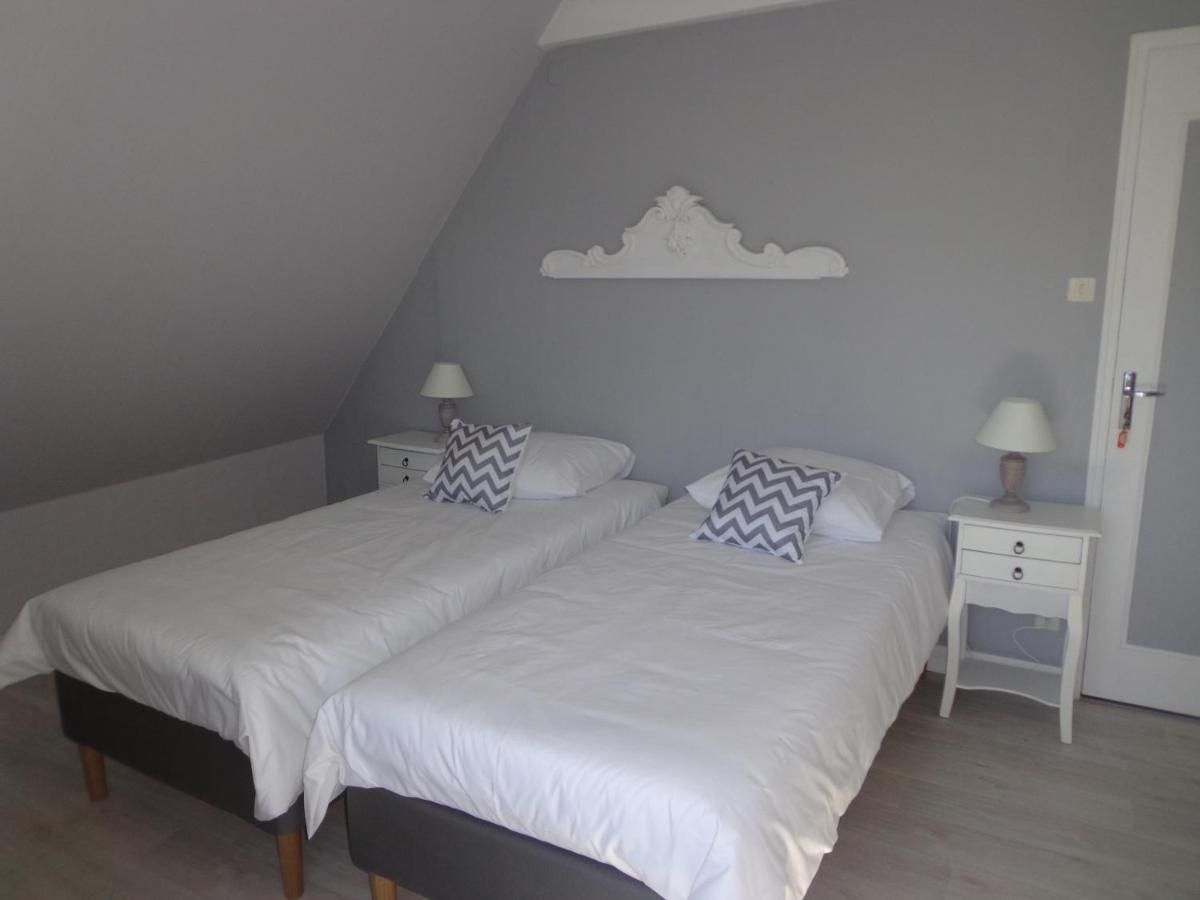 Les Fleurs Du Mont Bed and Breakfast Caux Exteriör bild